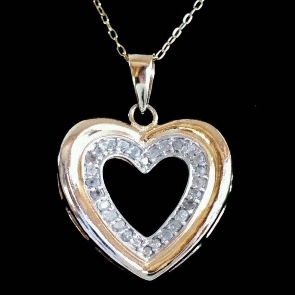 Heart Pendant Necklace 1/4 ct tw Genuine Diamond
